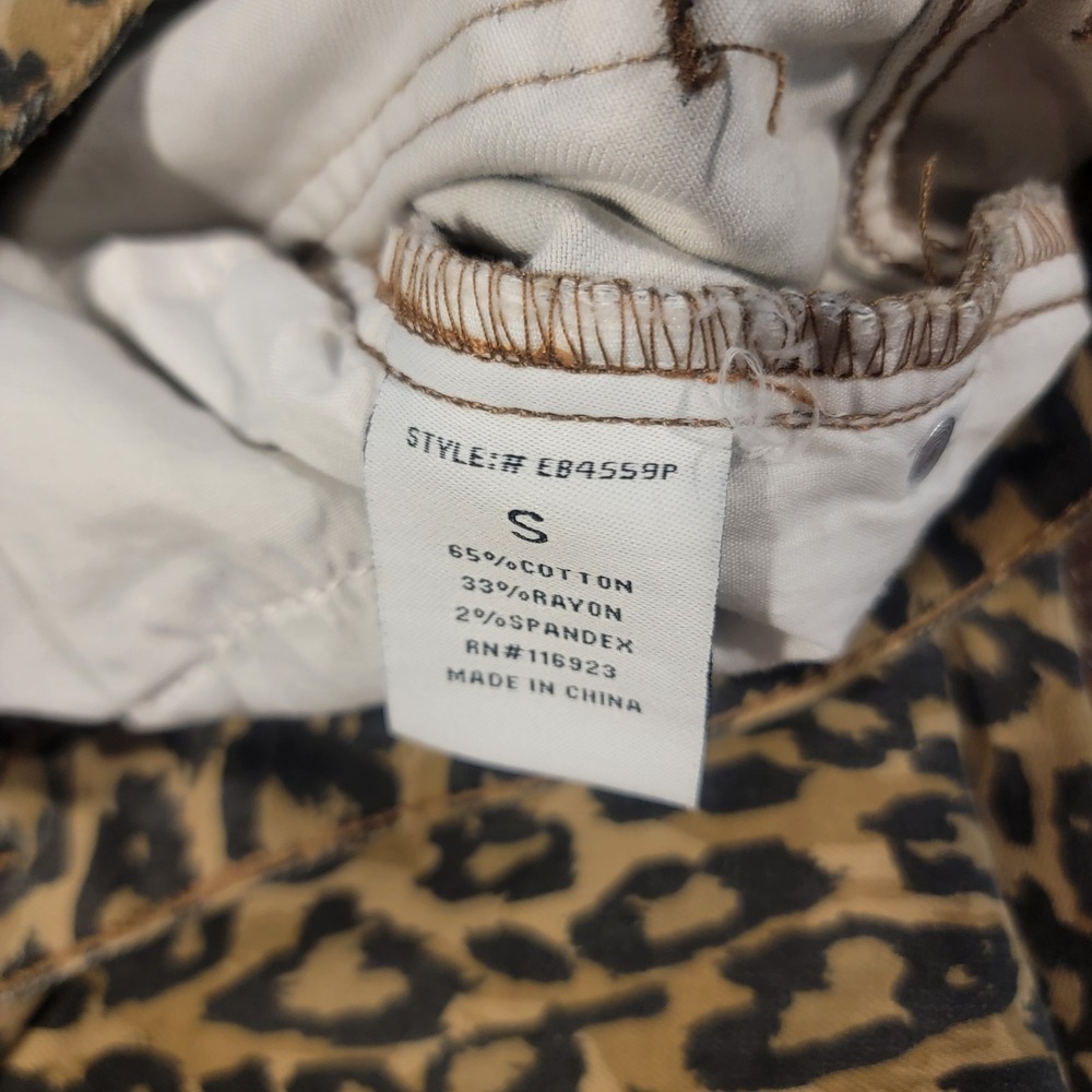 Easel Women's Leopard Print Distressed Skinny Ankle Jeans Size Small - Picture 8 of 8